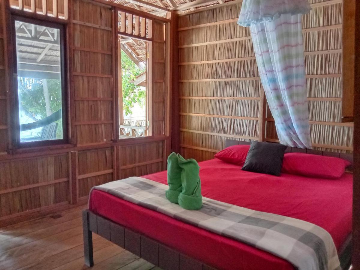 Turtle Dive Homestay Kri Bagian luar foto