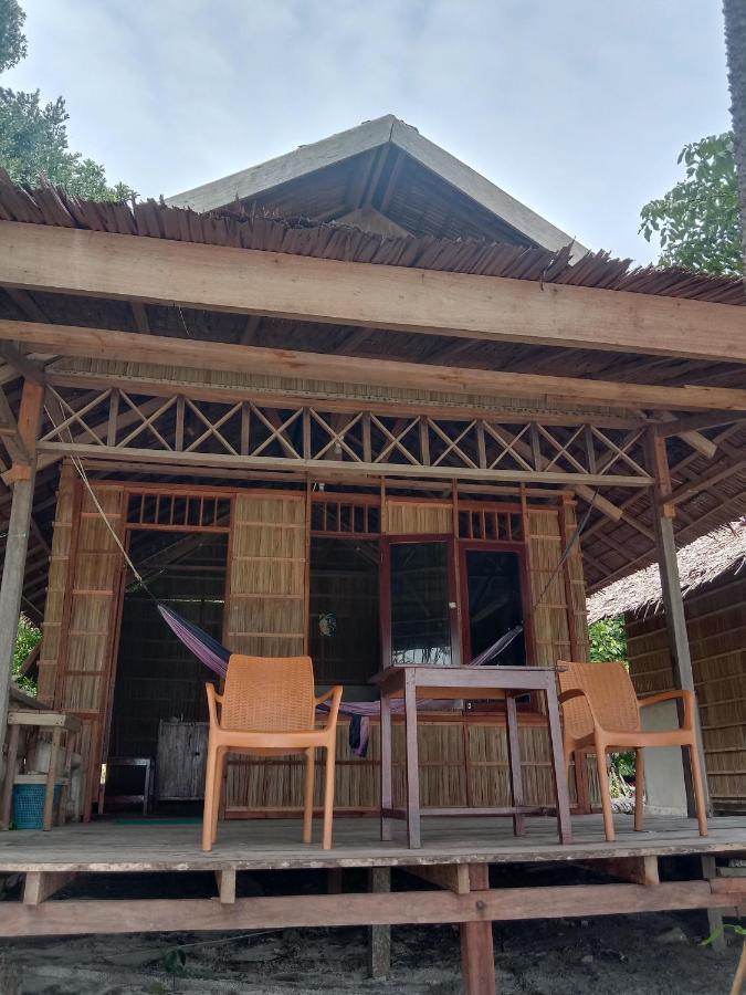 Turtle Dive Homestay Kri Bagian luar foto