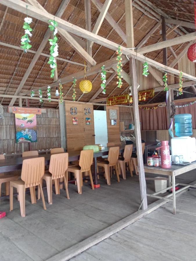 Turtle Dive Homestay Kri Bagian luar foto