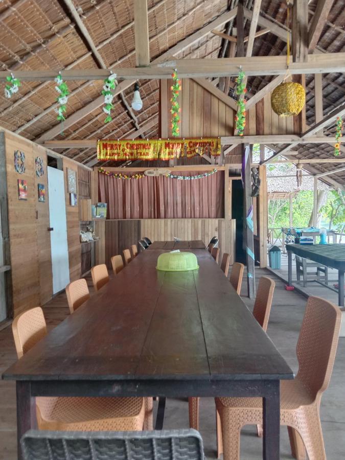 Turtle Dive Homestay Kri Bagian luar foto